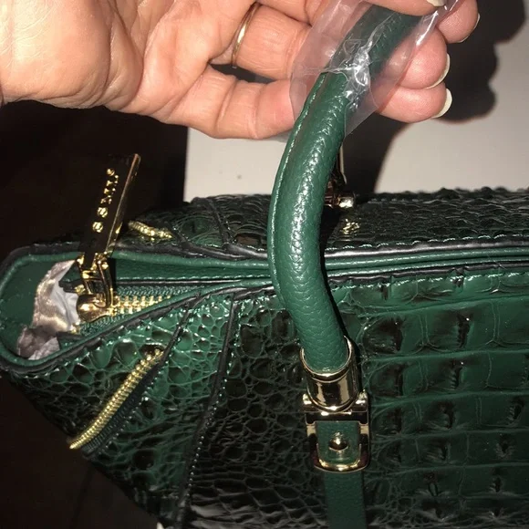 NWOT Women’s Crocodile-Embossed Handbag - Picture 5 of 16